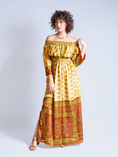 Abito Lungo Etnico con Scollo a Barca ocra – Radha