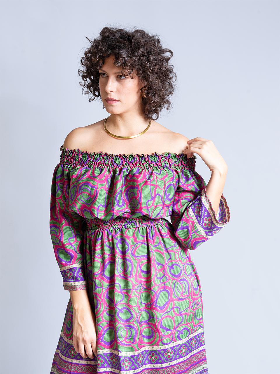 Abito Lungo Etnico con Scollo a Barca verde viola e Blu – Radha