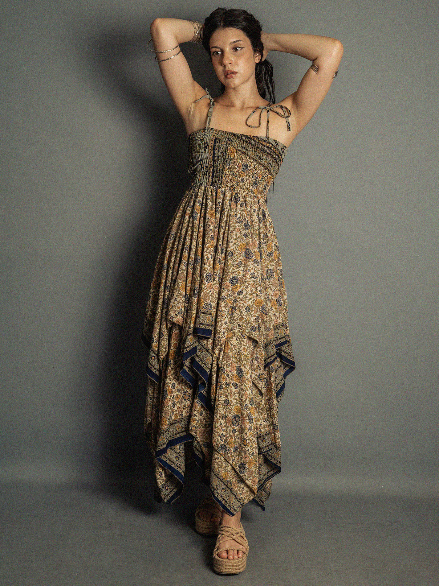 Abito etnico con elastico e spalline bianco – Mumbai