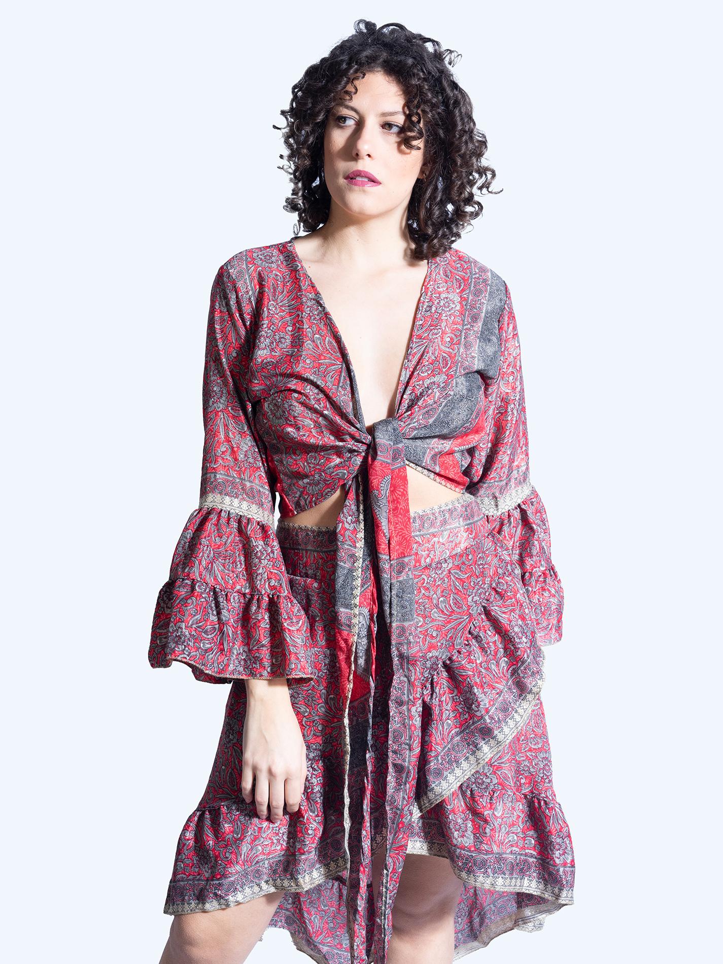 Wrap Top e Mini Gonna rosso – Parvati