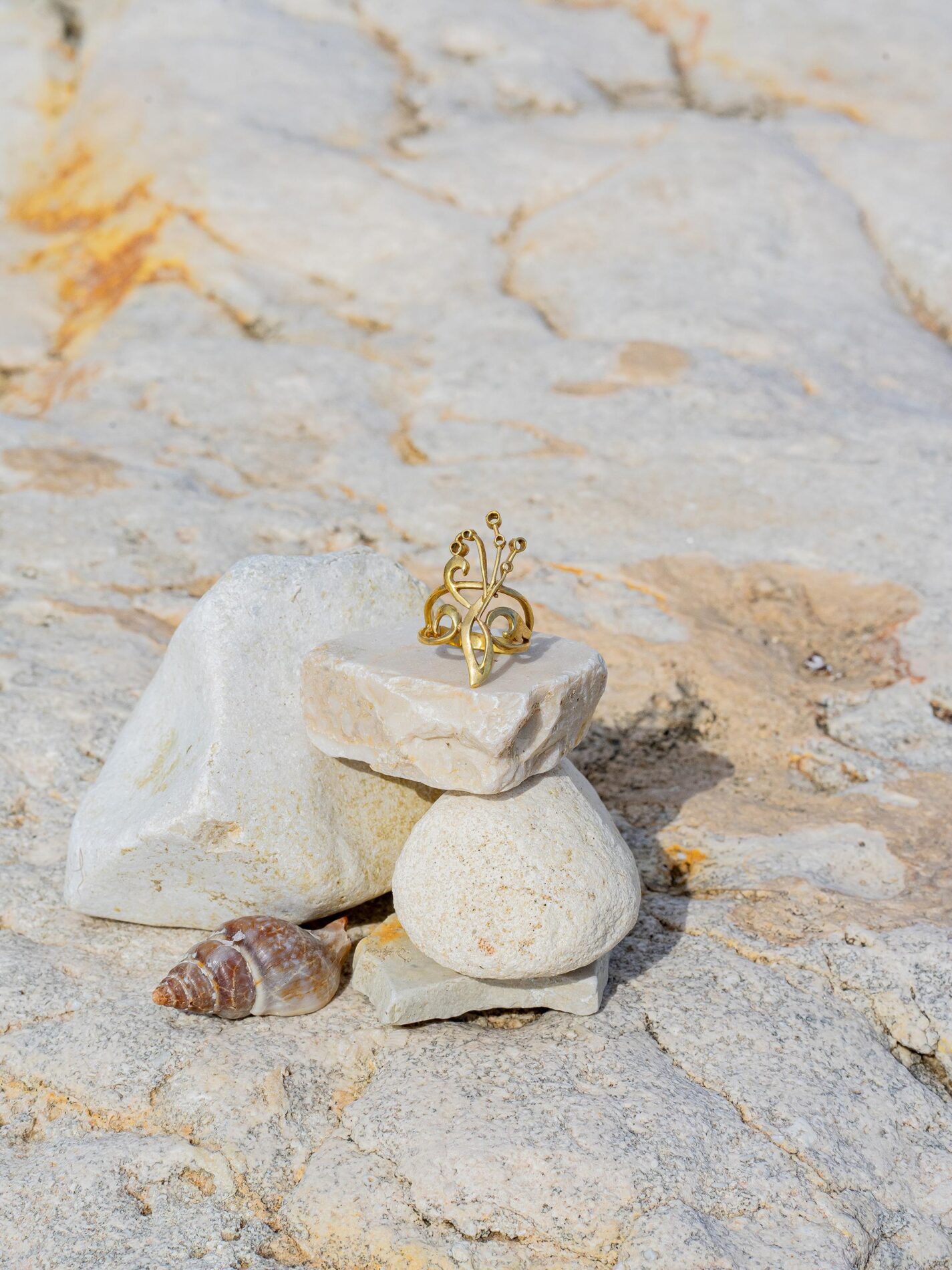 Anello Indiano in Ottone - Fiore astratto