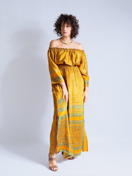 Abito Lungo Etnico con Scollo a Barca – Radha