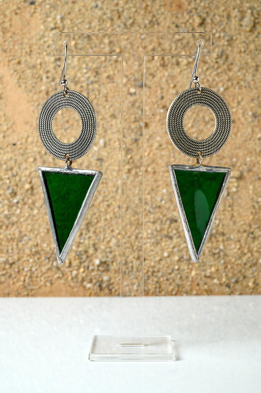 ORECCHINI IN VETRO VERDE E METALLO BRUNITO