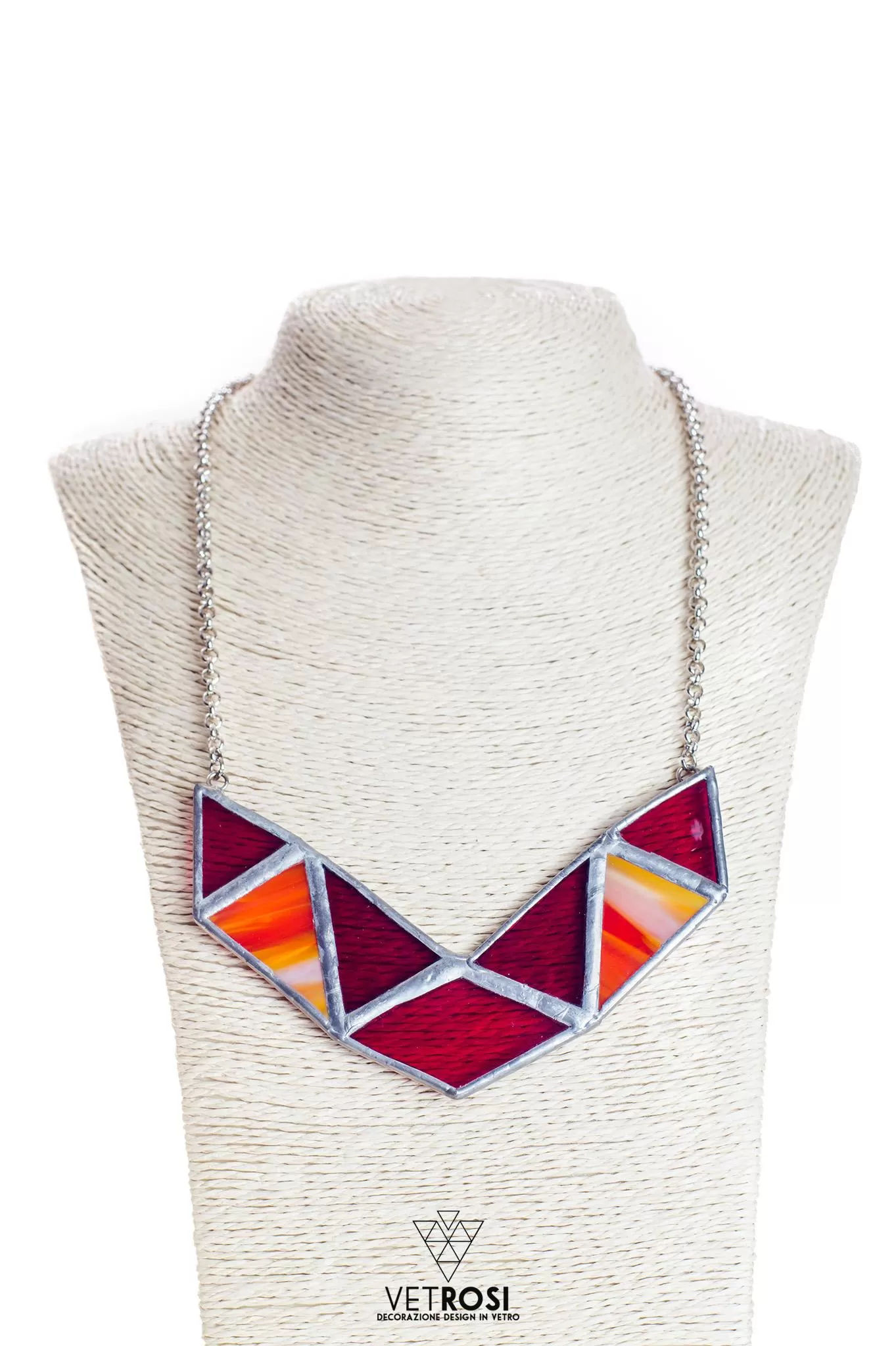 Collana Girocollo in Vetro rosso opalescente e Metallo
