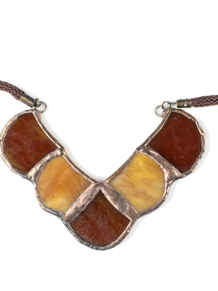 Girocollo in Vetro marrone opalescente e Metallo brunito