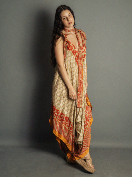 Tuta jumpsuit panna con dettagli rossi – Yoga