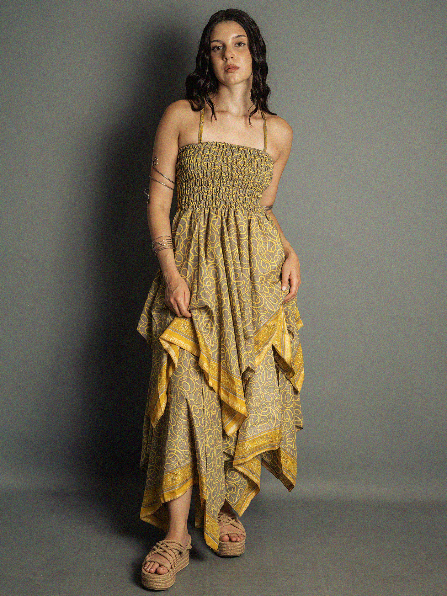Abito etnico con elastico e spalline giallo – Mumbai