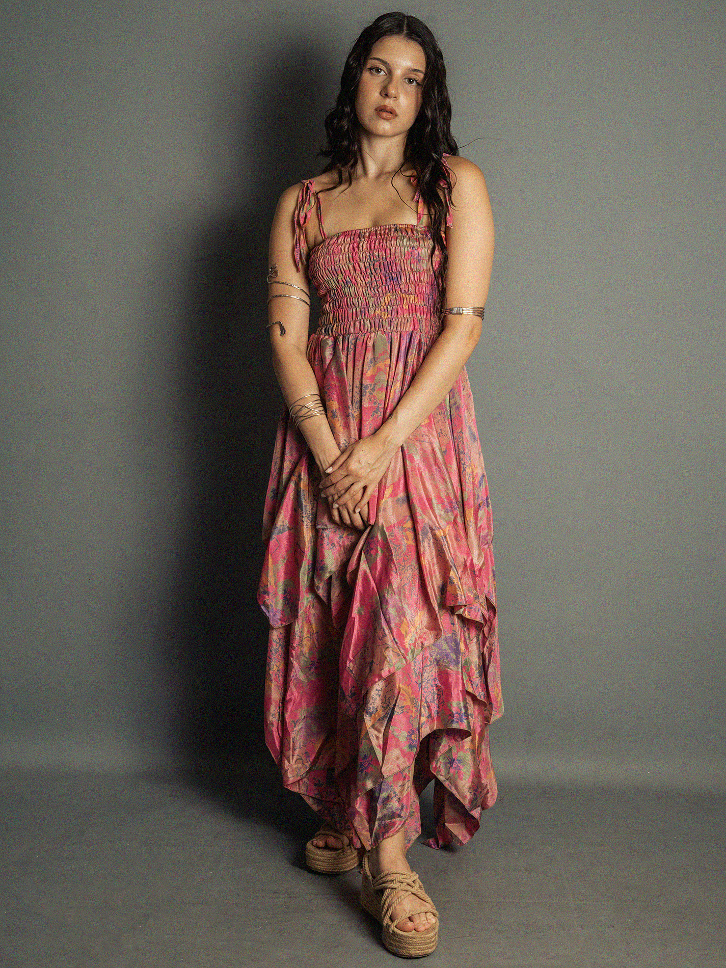 Abito etnico con elastico e spalline rosa – Mumbai