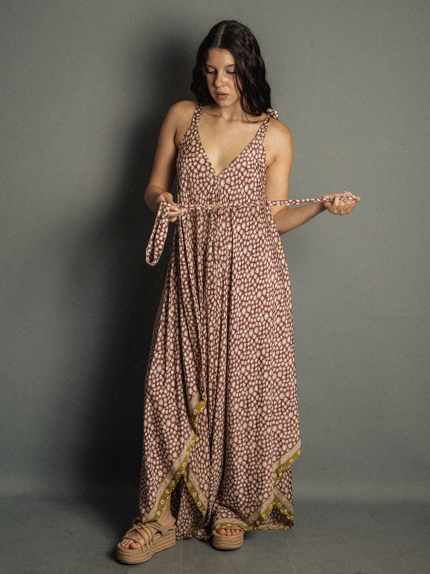 Tuta jumpsuit fiori bianchi – Yoga