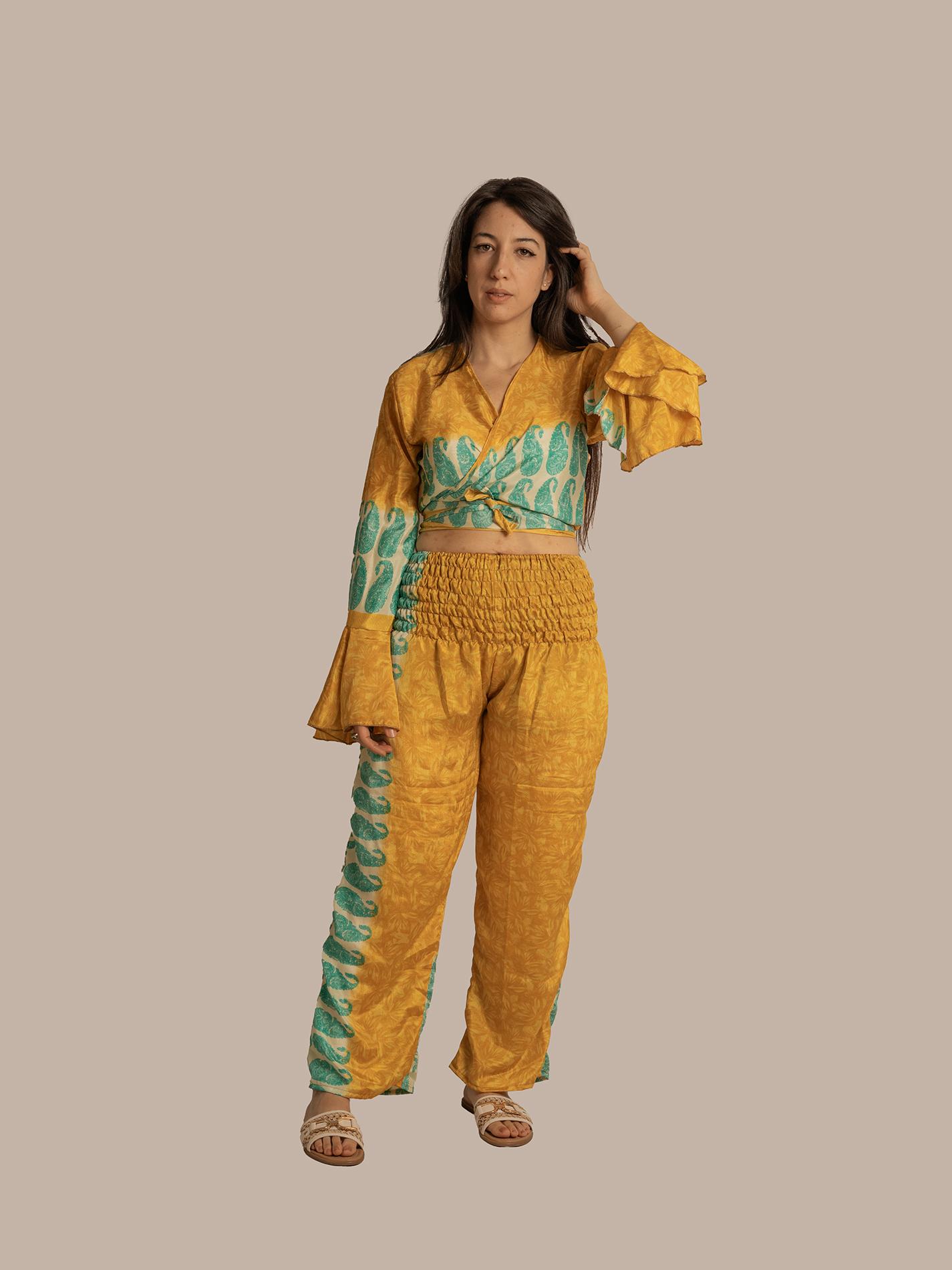 Wrap Top e Pantalone giallo – Punjabi