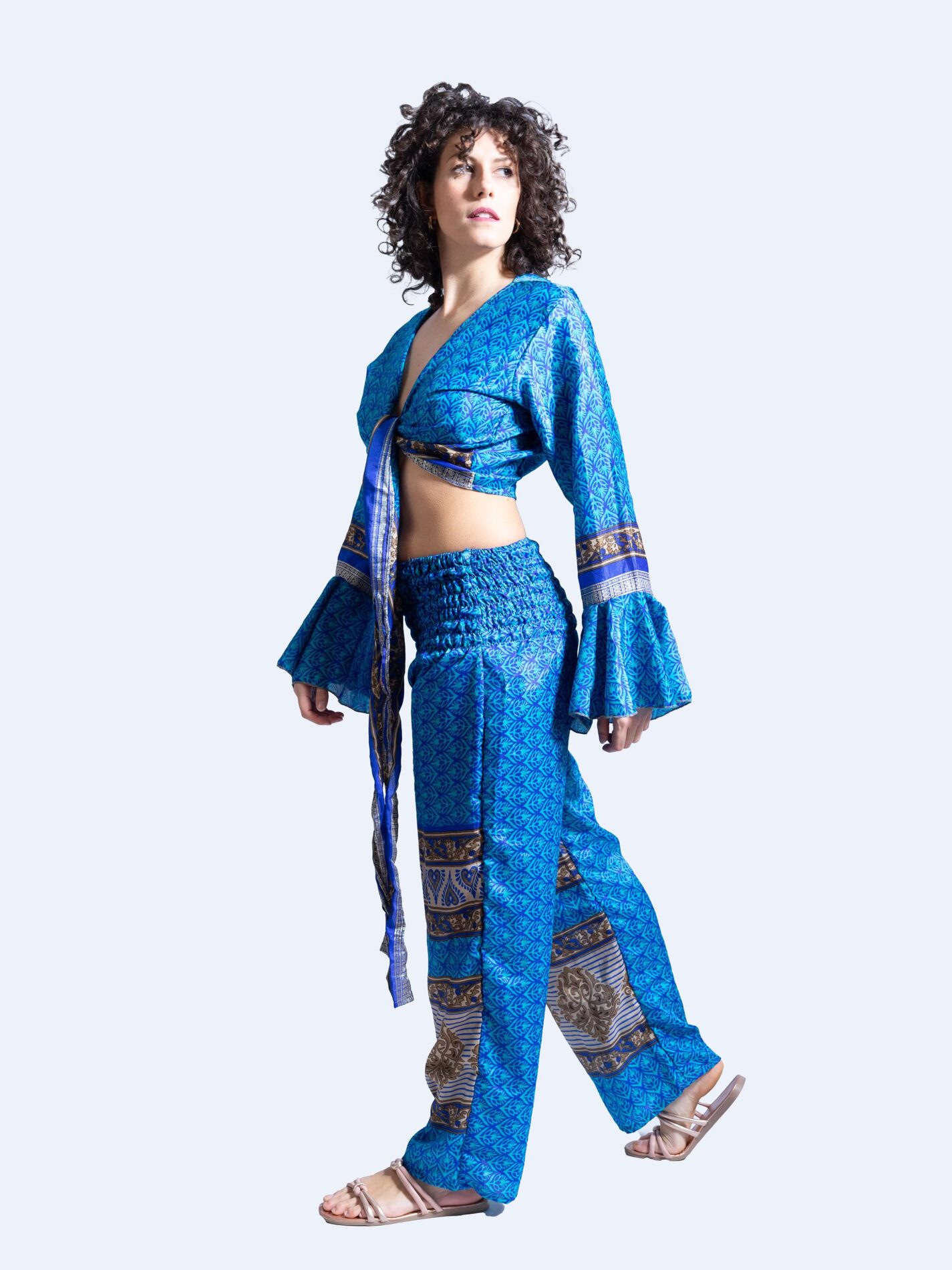 Wrap Top e Pantalone blu – Punjabi