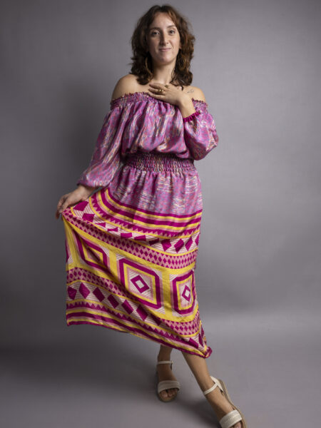 Abito Lungo Etnico con Scollo a Barca fucsia e arancione – Radha