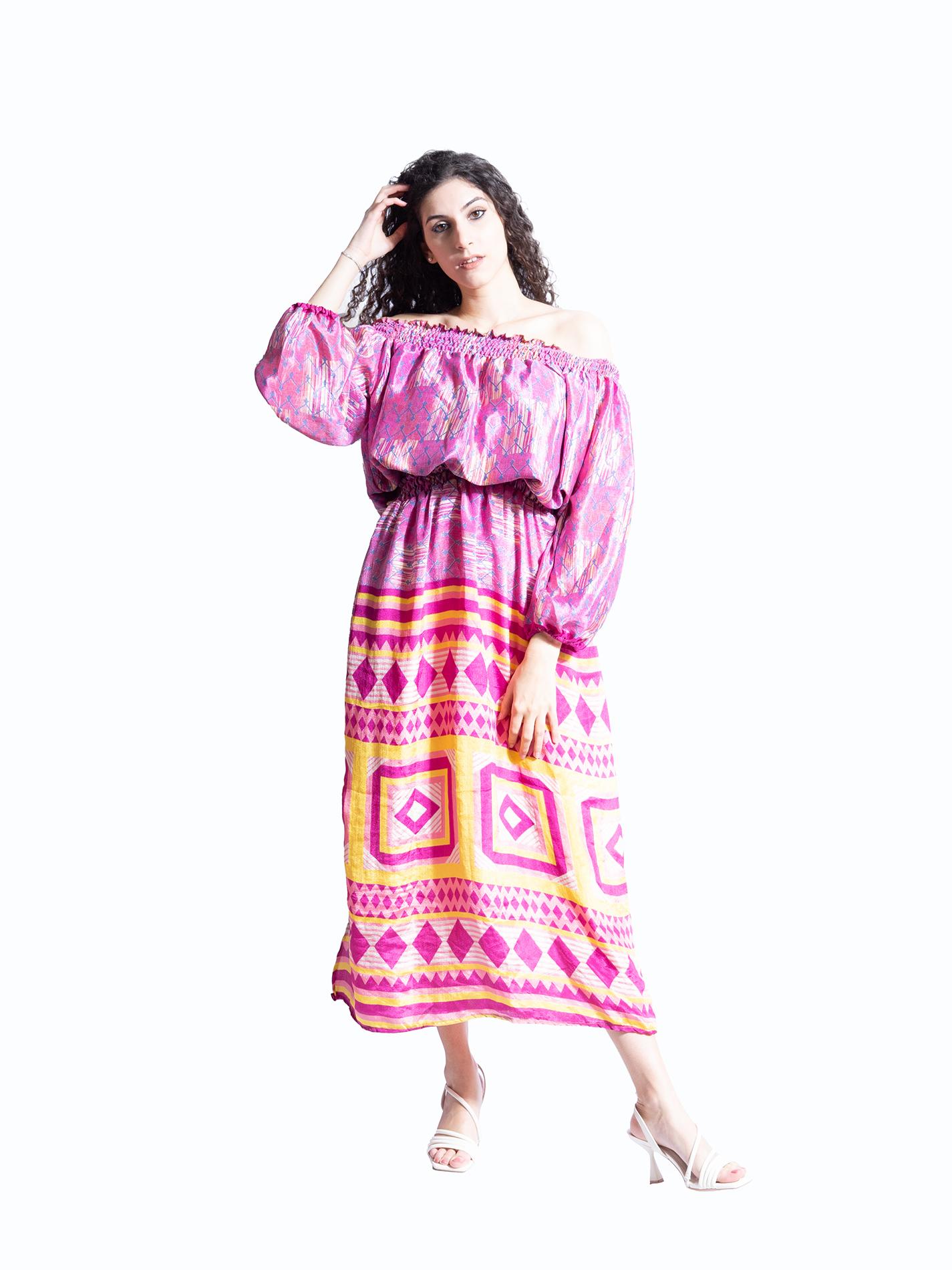 Abito Lungo Etnico con Scollo a Barca fucsia e arancione – Radha