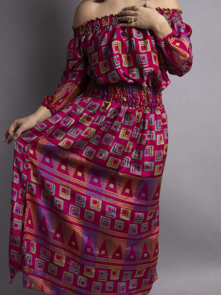 Abito Lungo Etnico con Scollo a Barca fucsia – Radha (2)