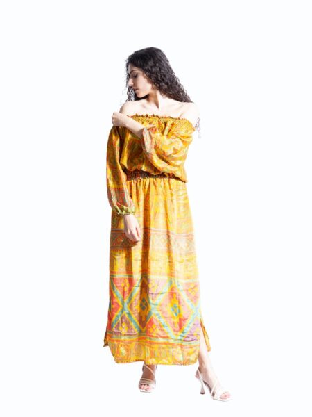 Abito Lungo Etnico con Scollo a Barca giallo – Radha