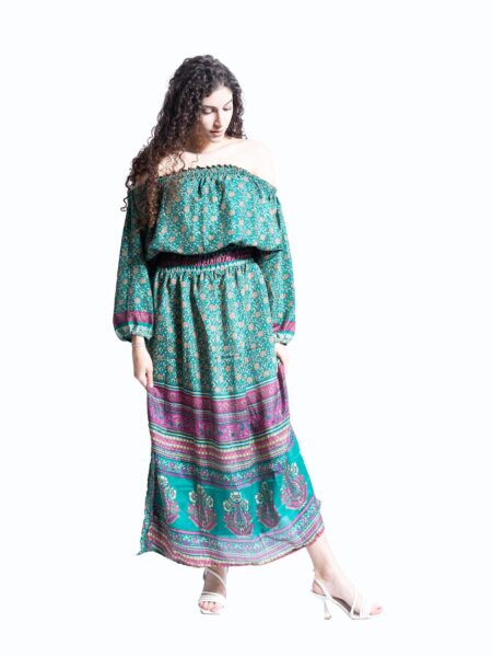 Abito Lungo Etnico con Scollo a Barca verde – Radha