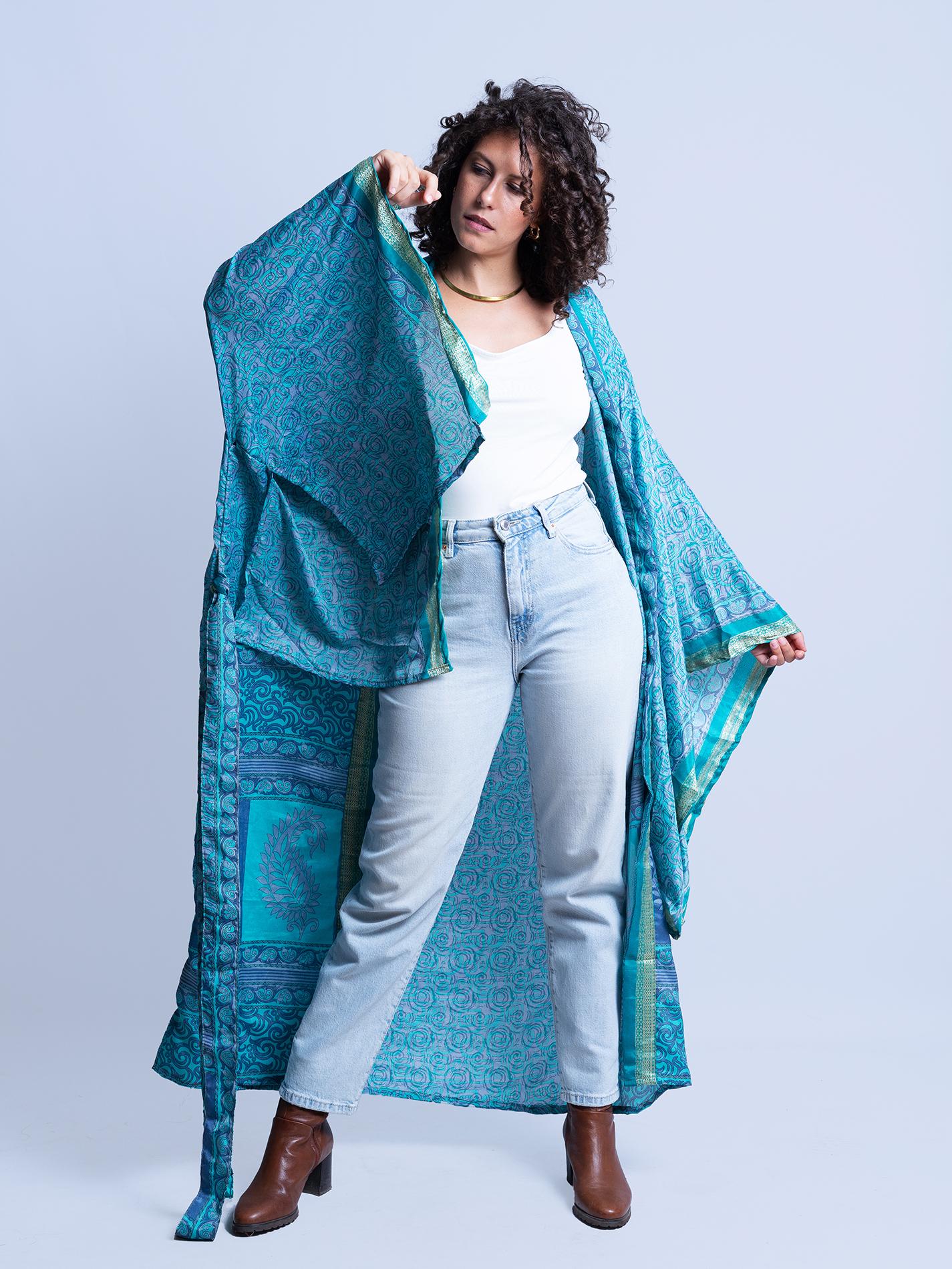 Kimono Manica Larga celeste - Surat