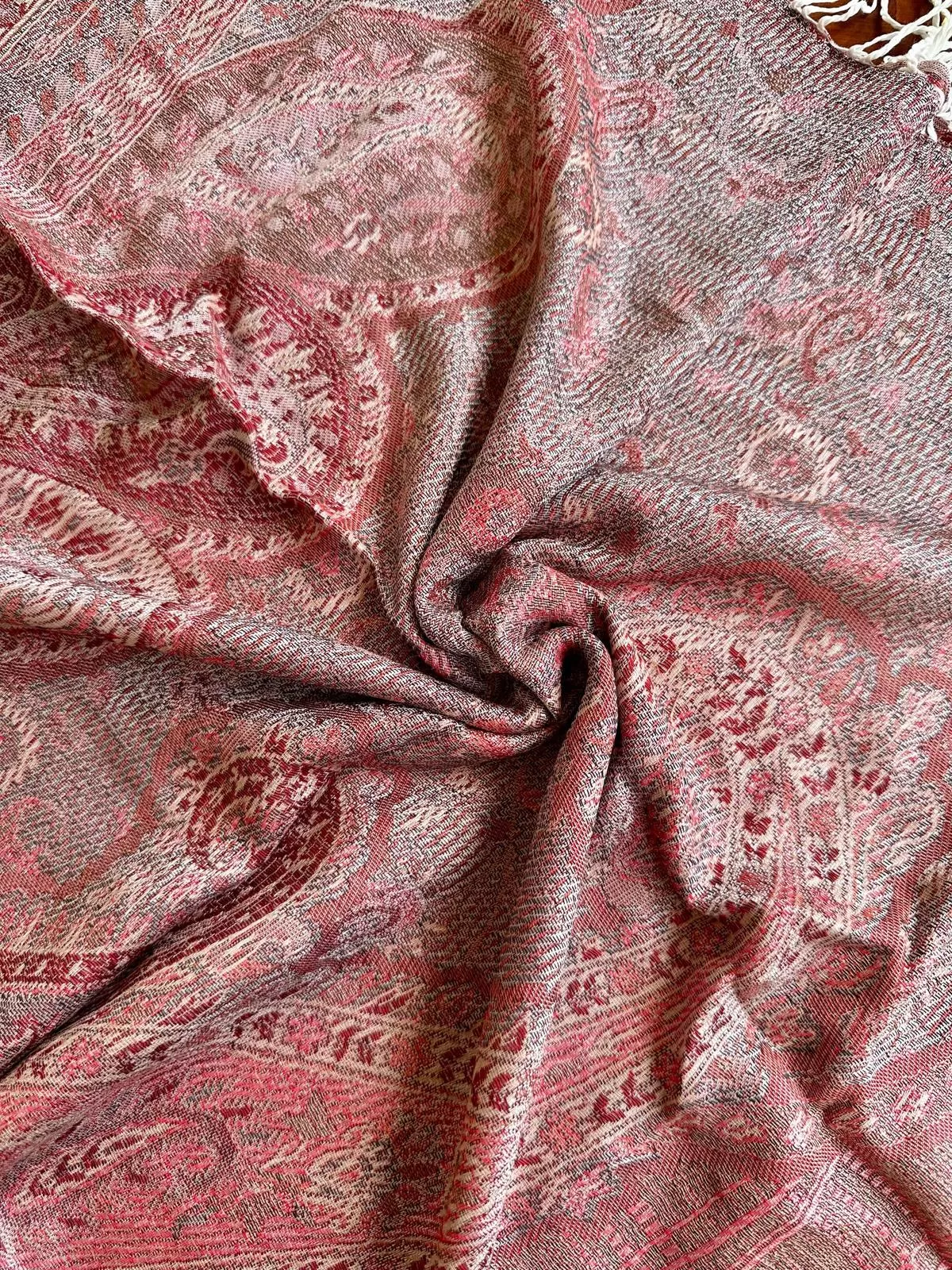 Sciarpa Jamawar in Seta e Viscosa 17