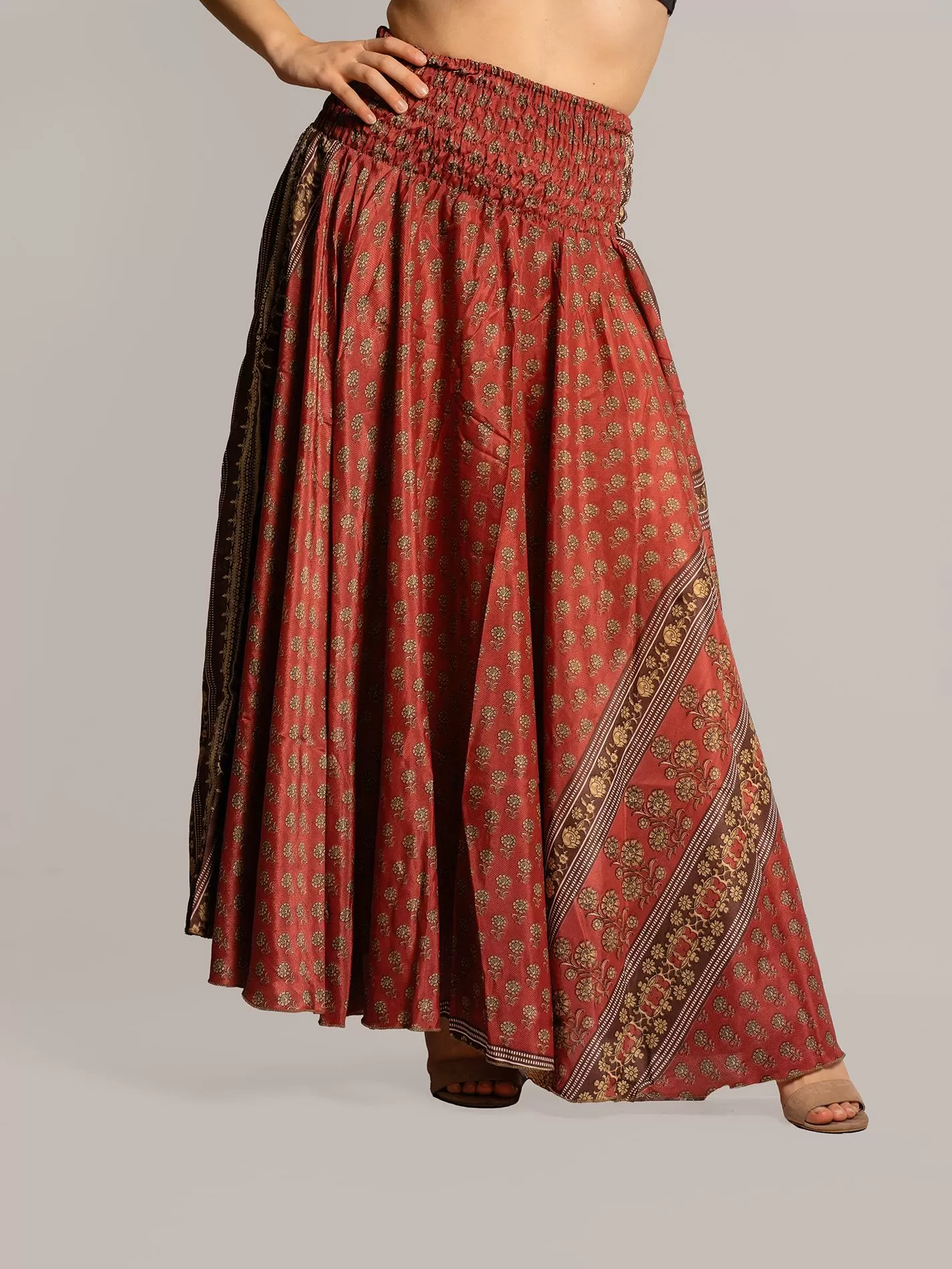 Gonna etnica margherite – Calcutta