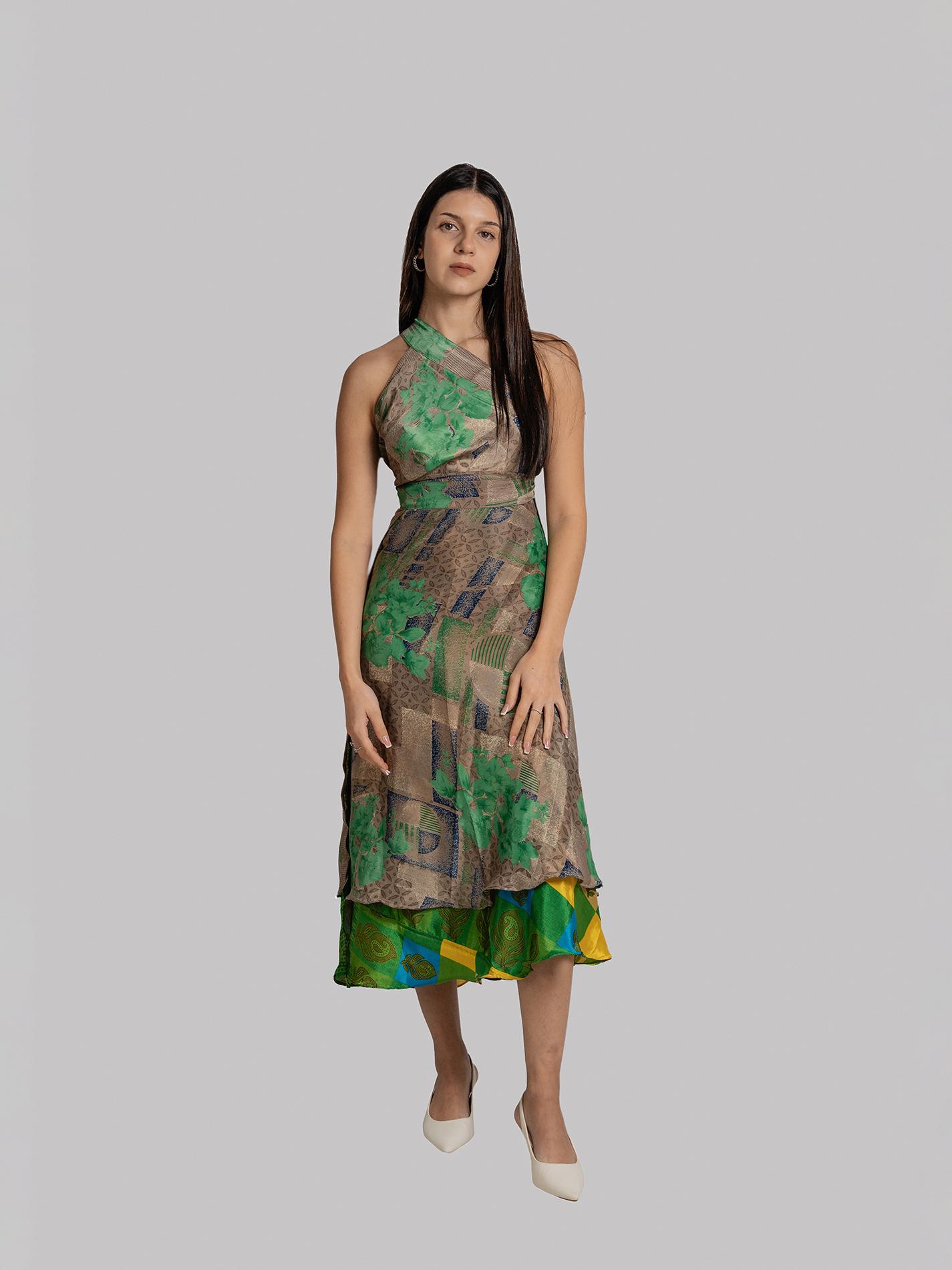 Gonna etnica lunga a portafoglio verde – India