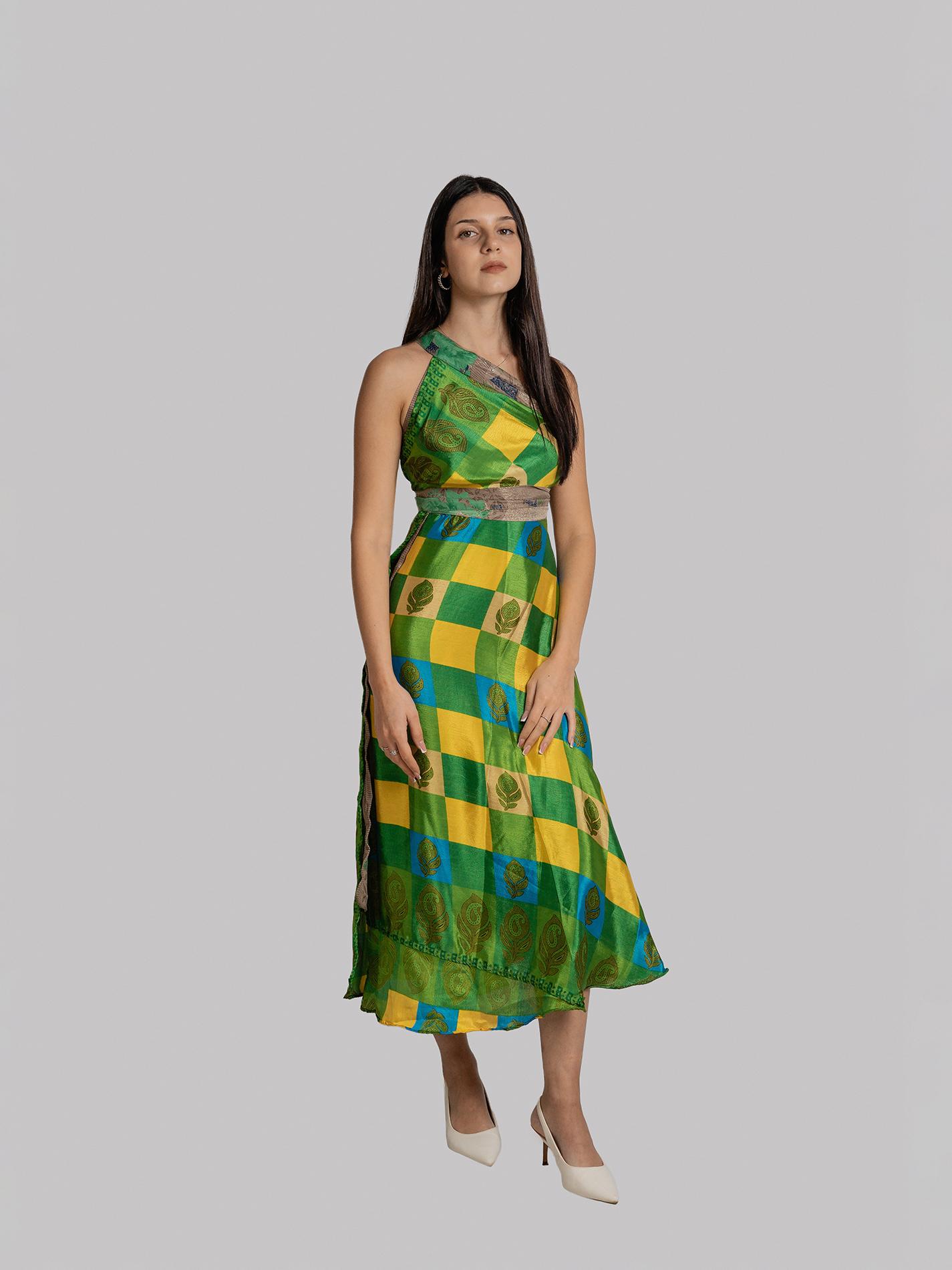 Gonna etnica lunga a portafoglio verde – India