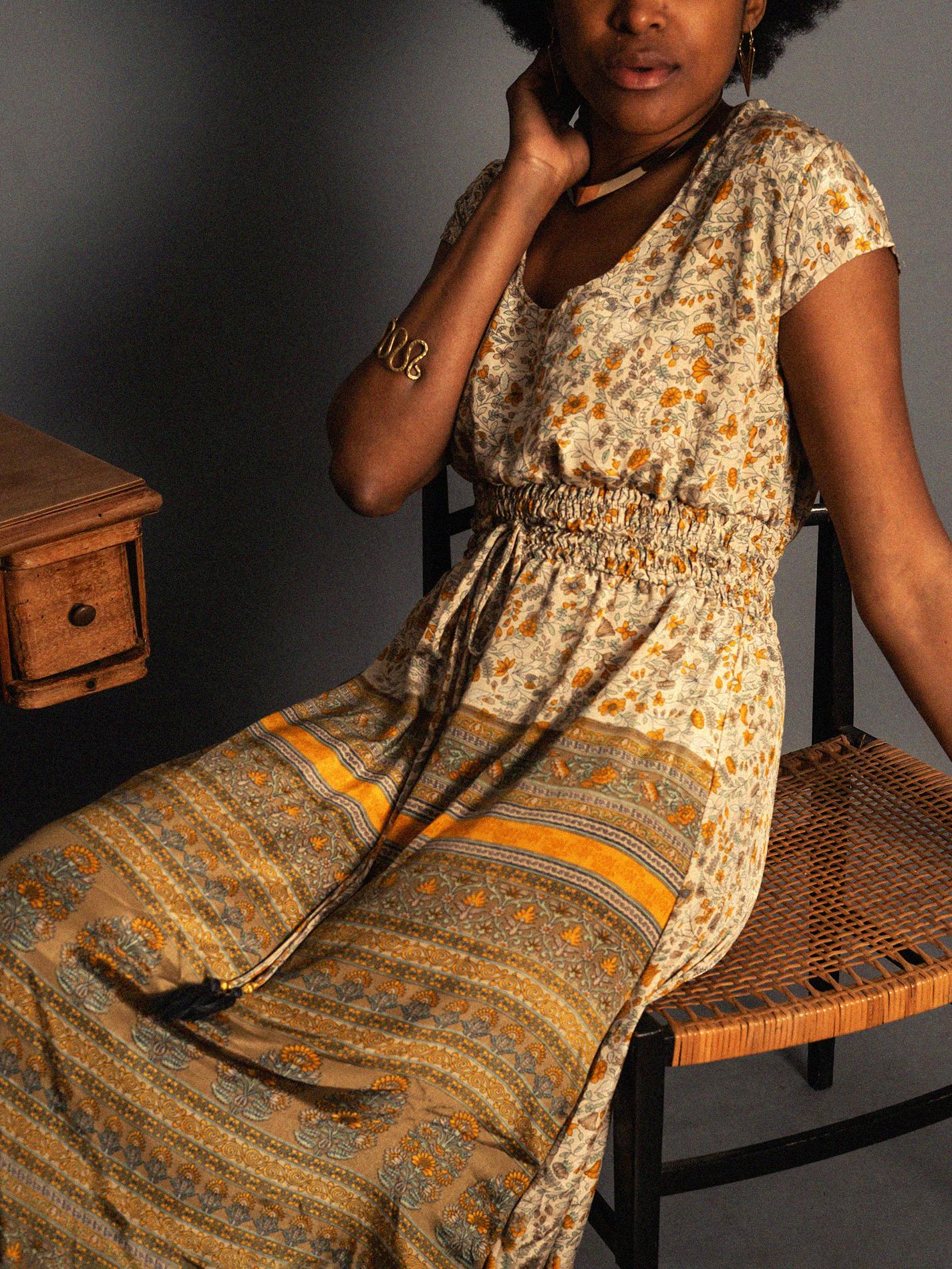 Abito lungo a girocollo fiorellini - Agra