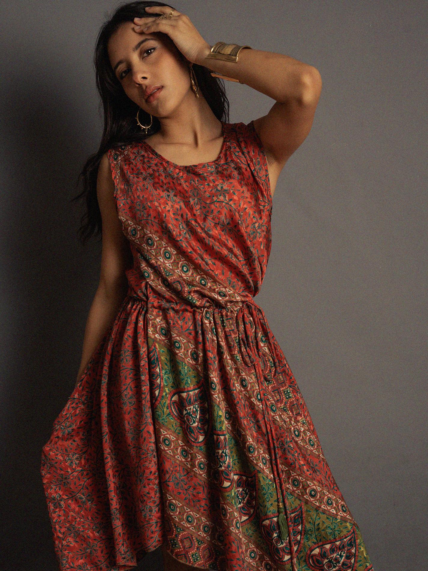 Abito tre quarti rosso - Ladakh