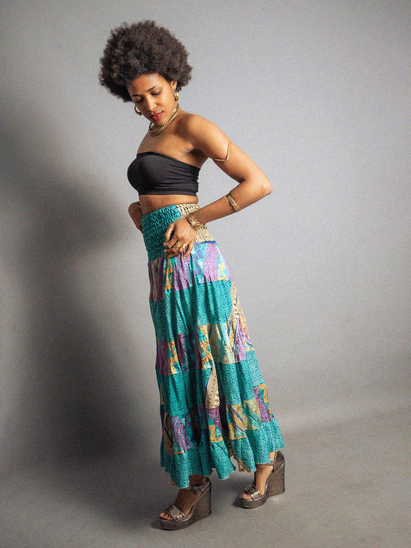 Gonna etnica a balze celeste – Hippie