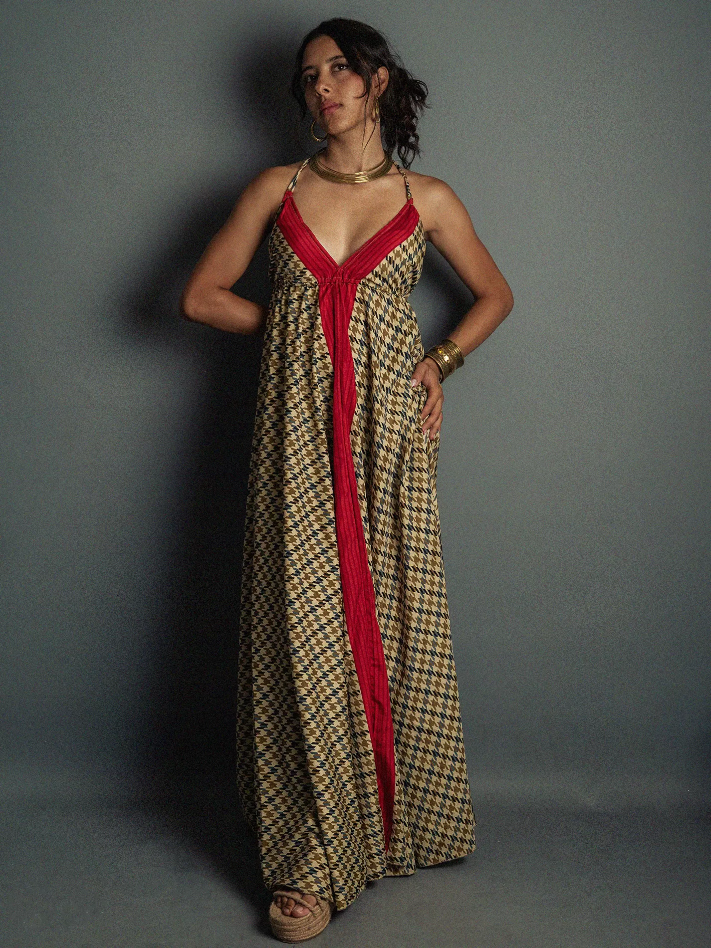 Abito etnico lungo linea rossa – Delhi