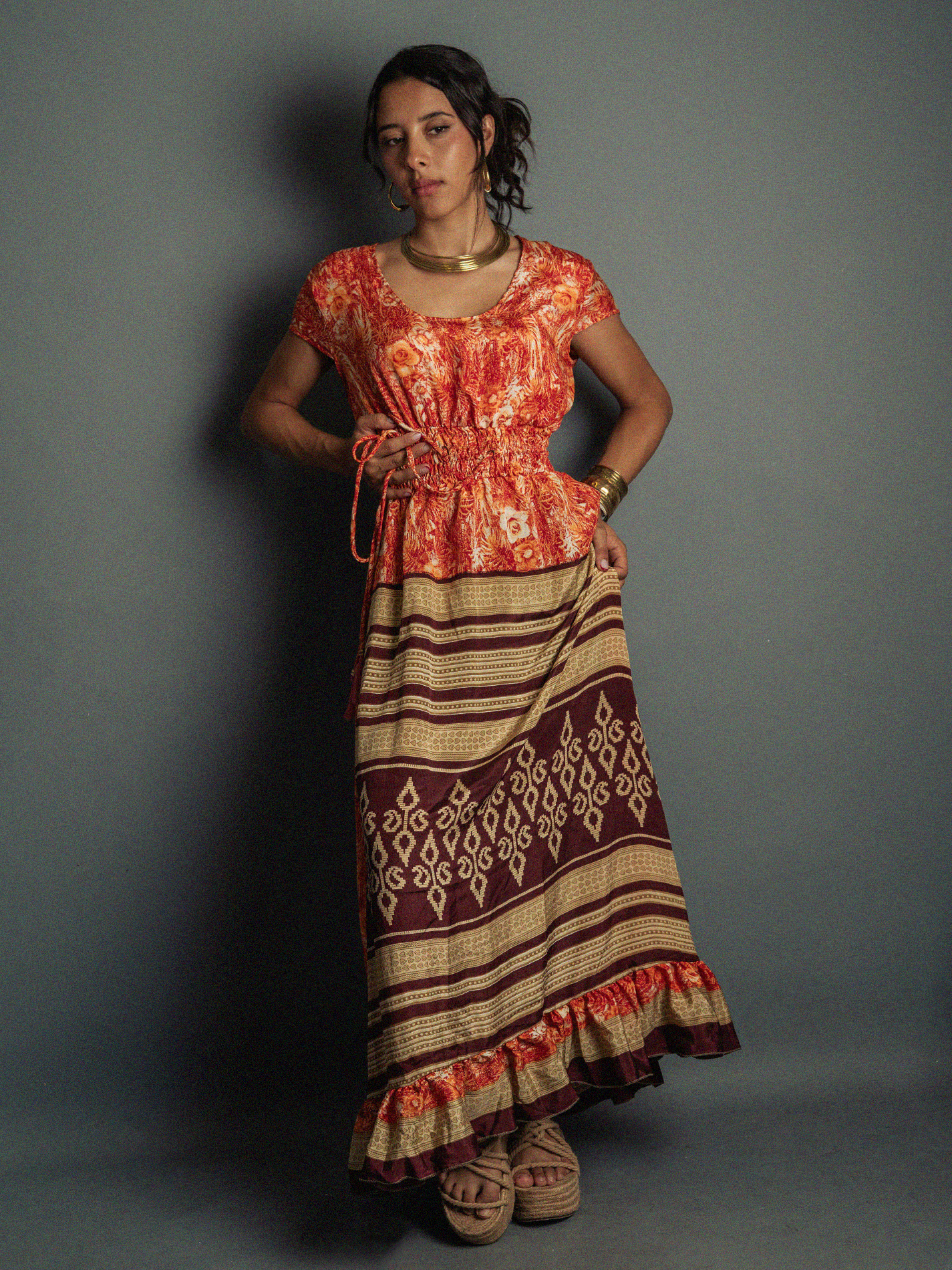 Abito lungo a girocollo rosso e marrone - Agra