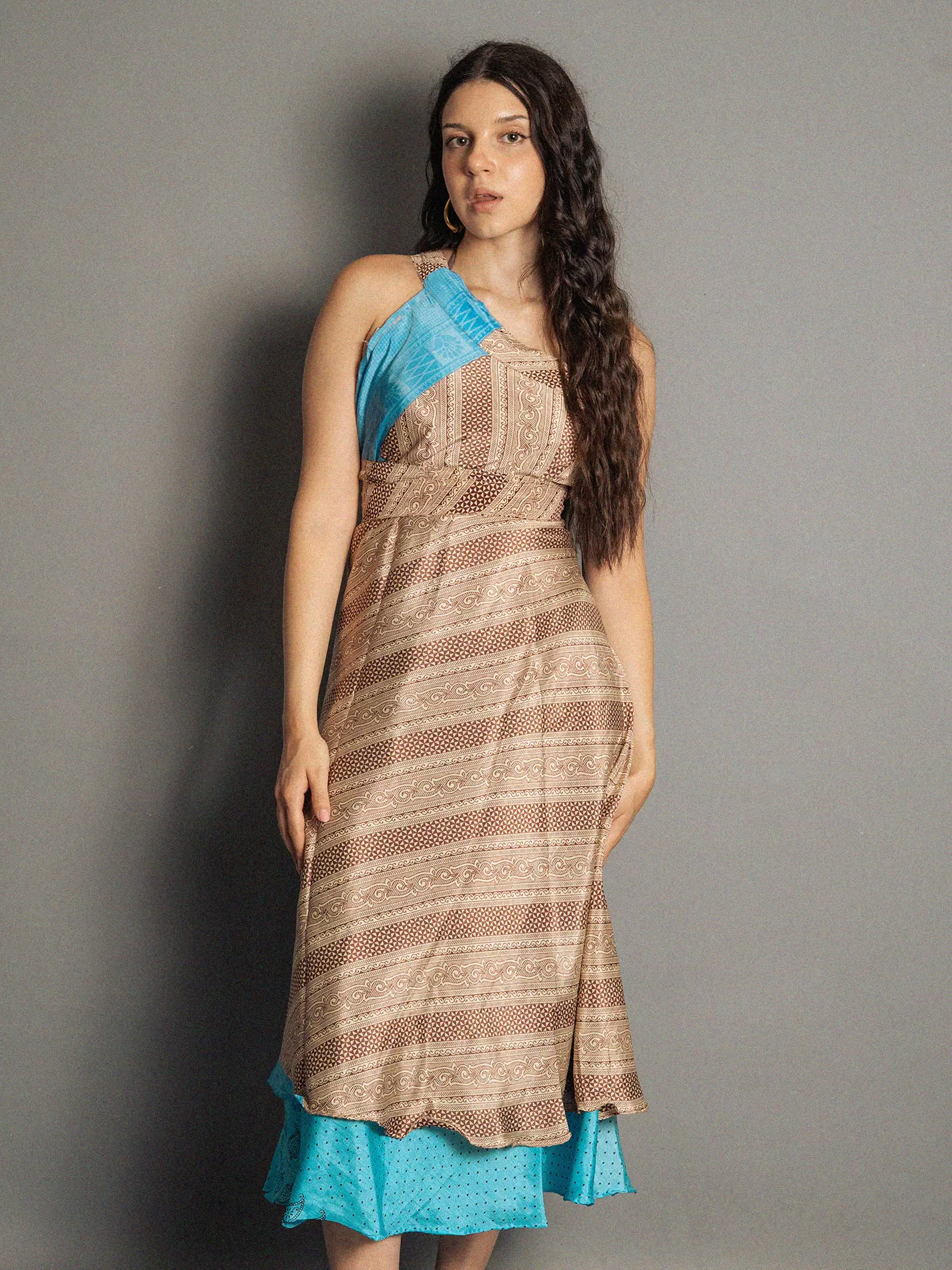 Gonna etnica lunga a portafoglio beige e celeste – India