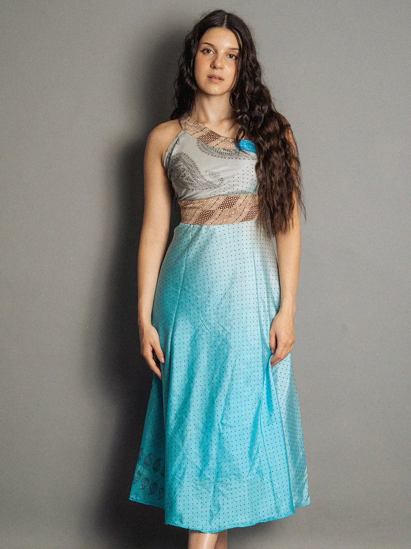 Gonna etnica lunga a portafoglio beige e celeste – India