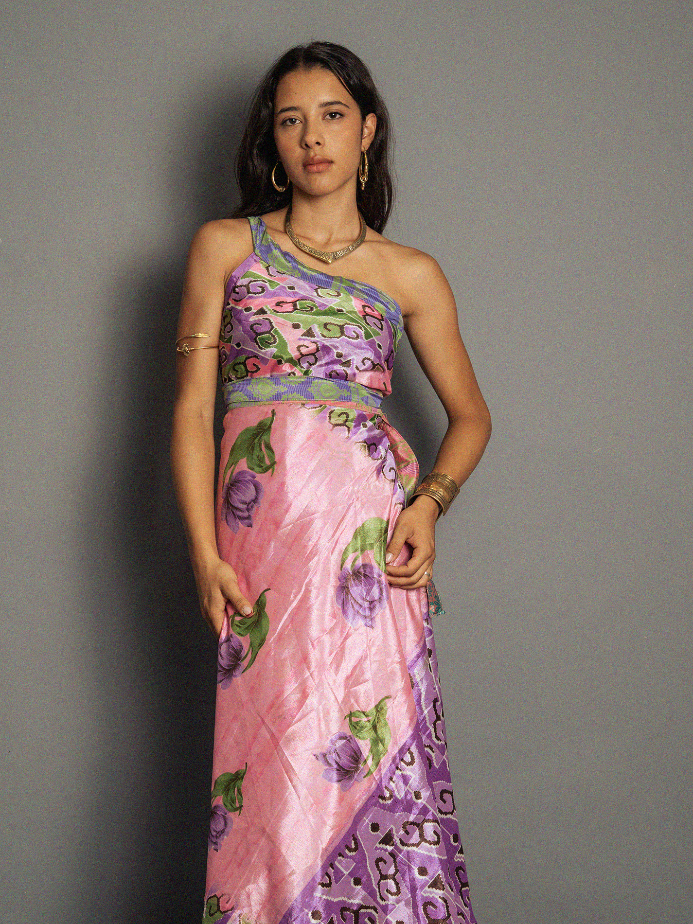 Gonna etnica lunga a portafoglio lilla e verde – India