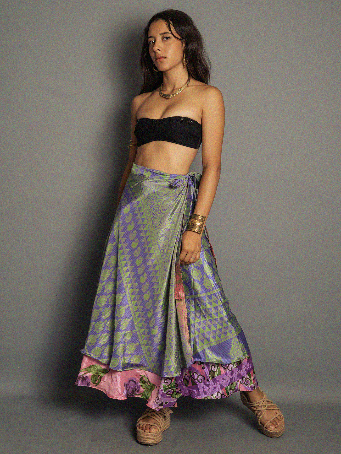 Gonna etnica lunga a portafoglio lilla e verde – India