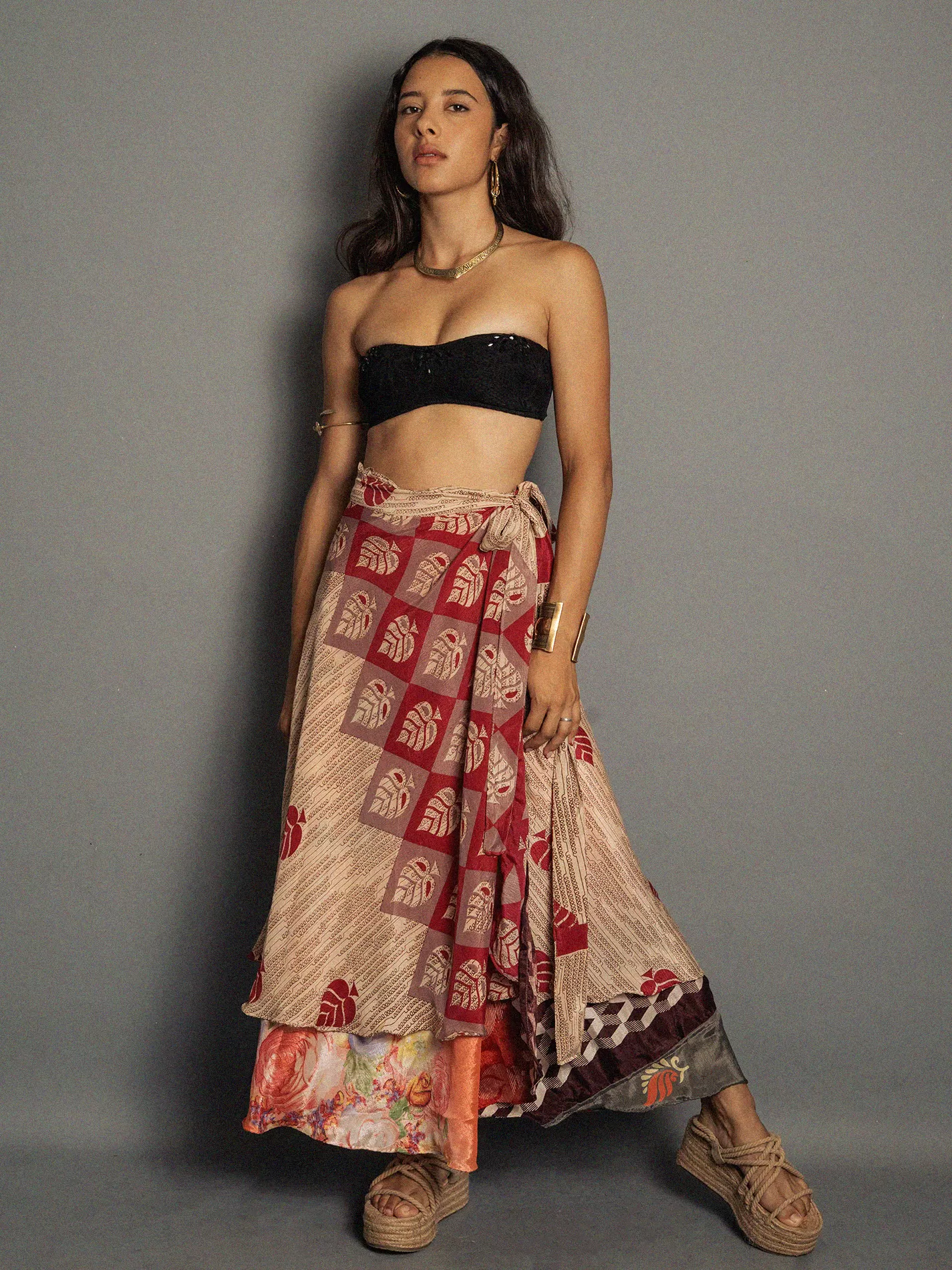 Gonna etnica lunga a portafoglio rose – India