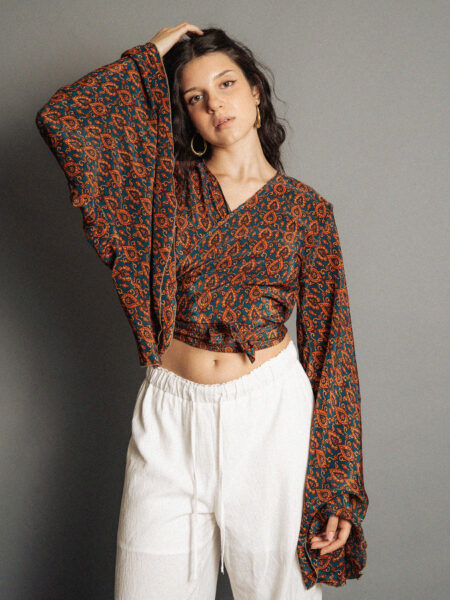 Wrap Top Manica larga blu – Gandhi