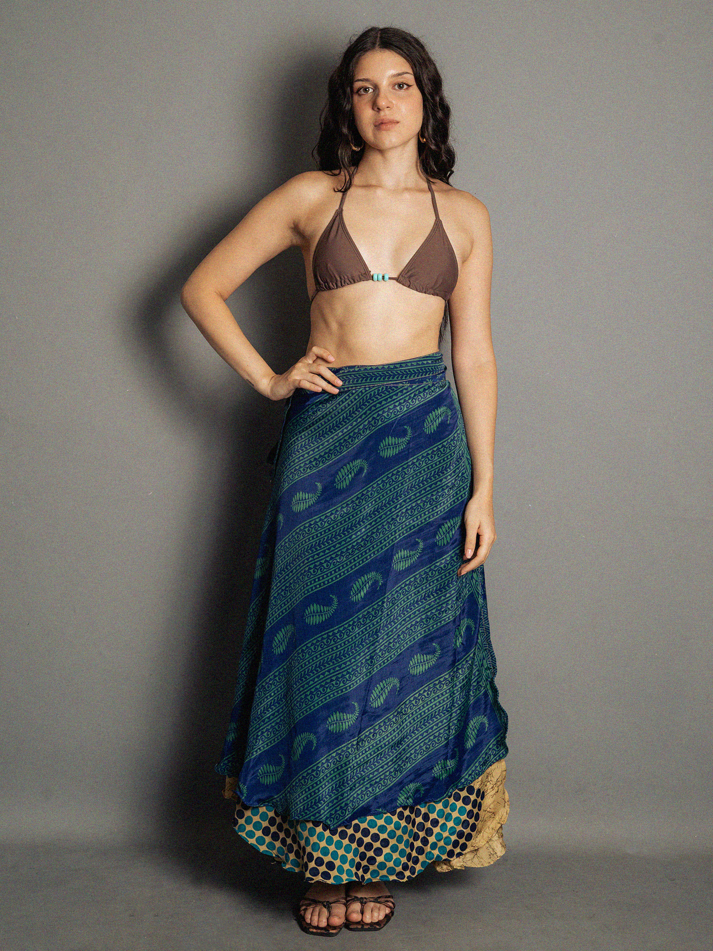 Gonna etnica lunga a portafoglio blu – India