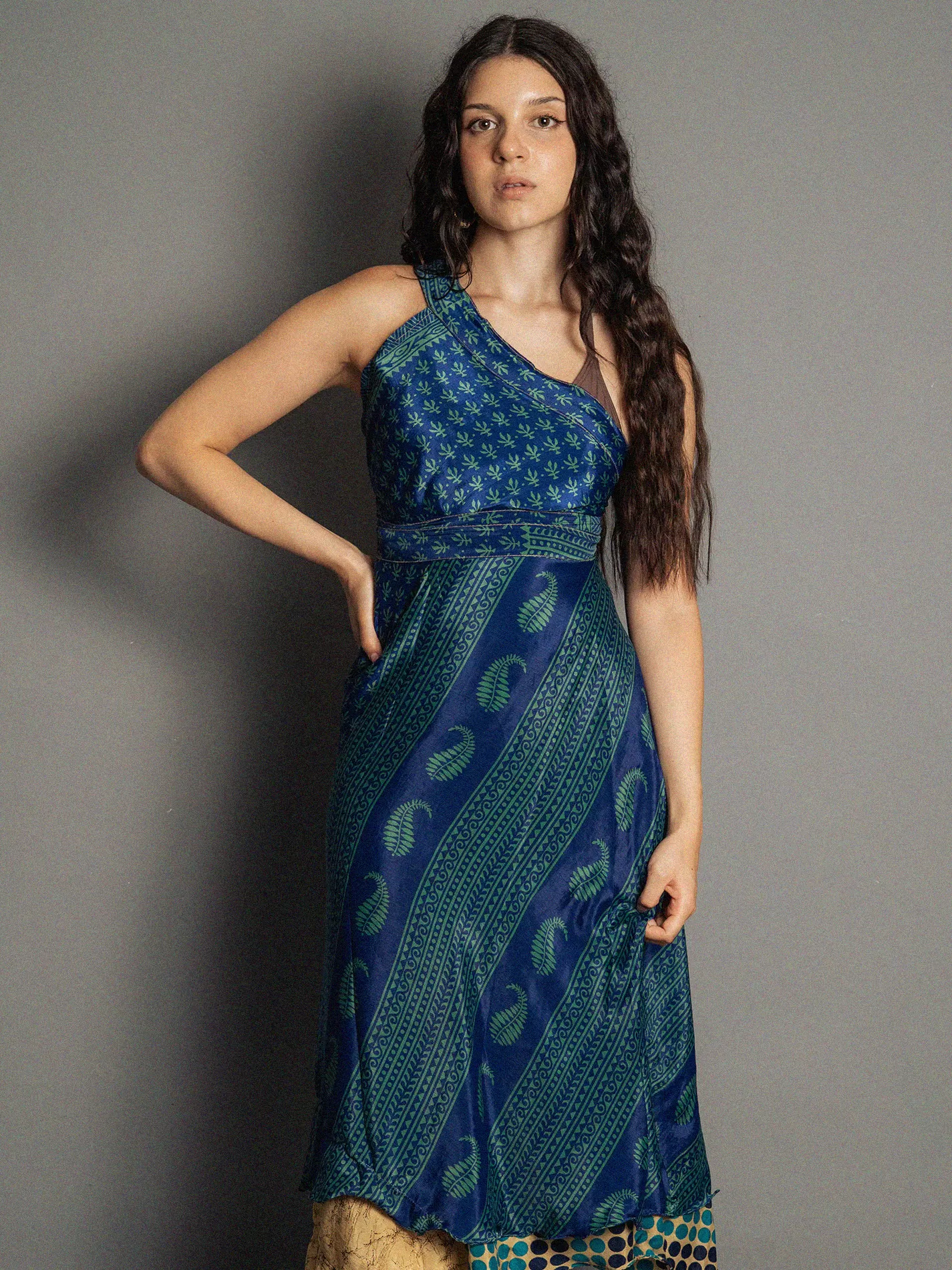 Gonna etnica lunga a portafoglio blu – India