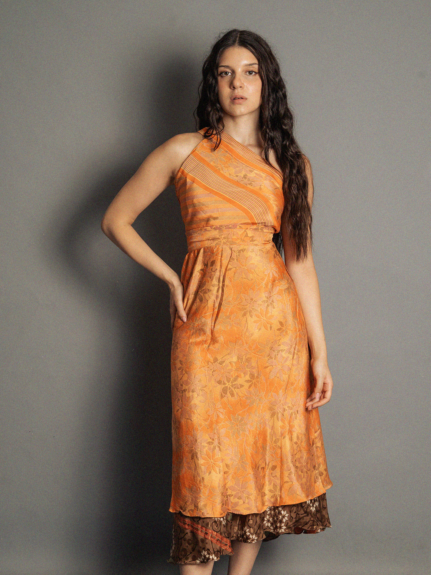 Gonna etnica lunga a portafoglio fiori rossi – India