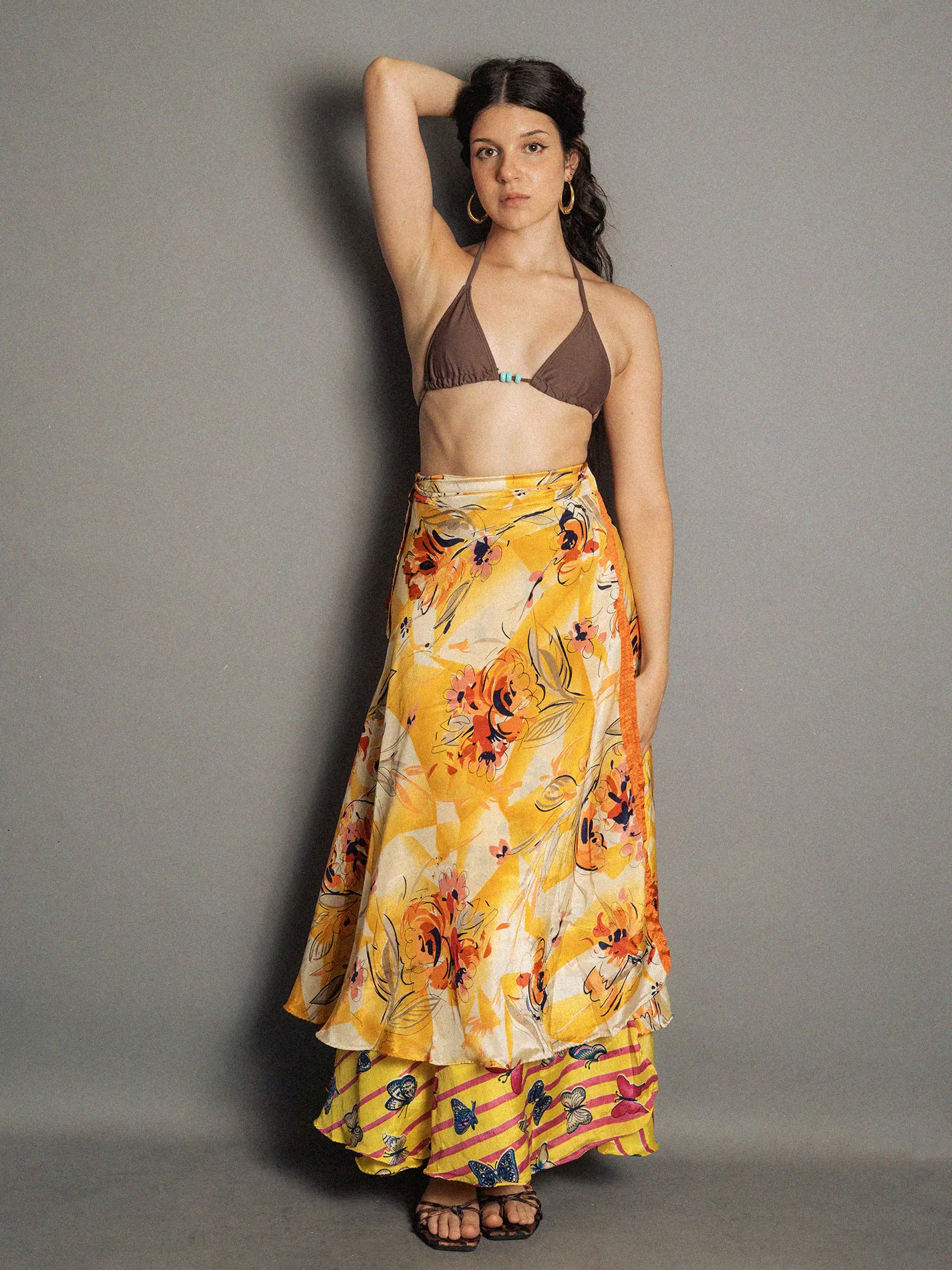 Gonna etnica lunga a portafoglio giallo – India