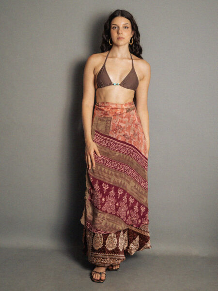 Gonna etnica lunga a portafoglio rosso scuro – India