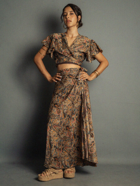 Wrap top e Gonna a Portafoglio fondo nero - Manali