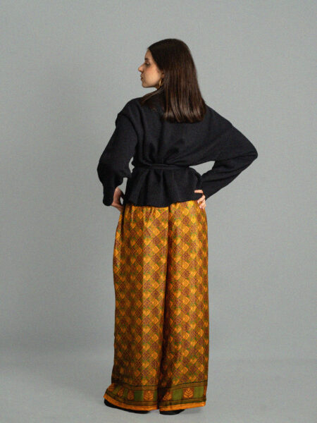 Pantalone LXL giallo e viola - Gurgaon (2)