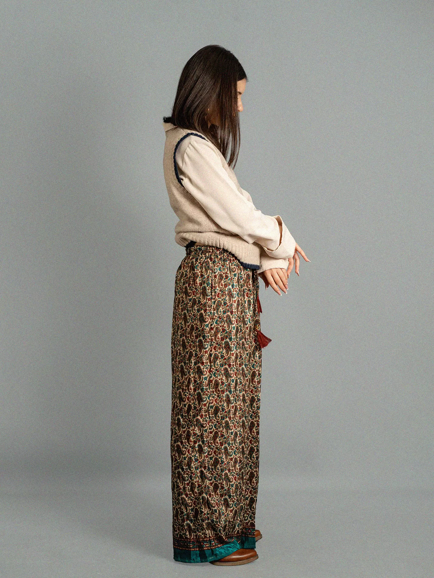 Pantalone SM fondo bianco - Gurgaon